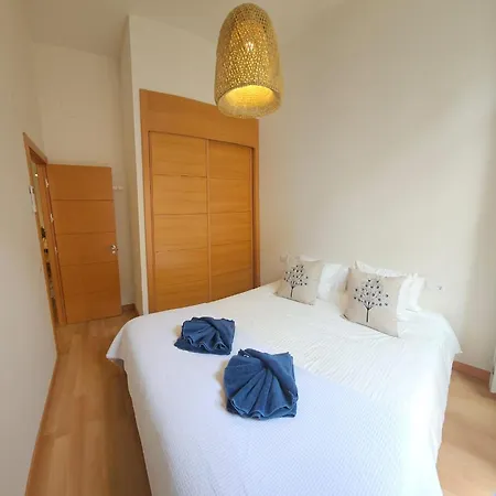Apartamento Nino De Guevara's Andalusian Charm: The Essence Of City Center Málaga