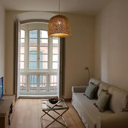 Apartamento Nino De Guevara's Andalusian Charm: The Essence Of City Center